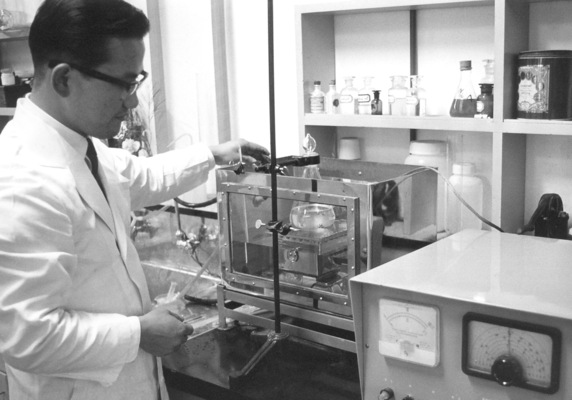 Opening of a research laboratory (now called KOSÉ Research Laboratory) in Kita-ku, Tokyo