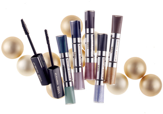 Launch of VISÉE Lip Visualizer,featuring a different color on each end of its package